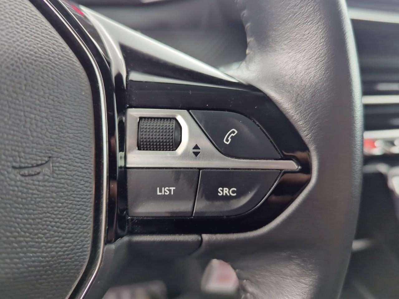 Peugeot 208 puretech 75 s&s bvm5 style — photo 25