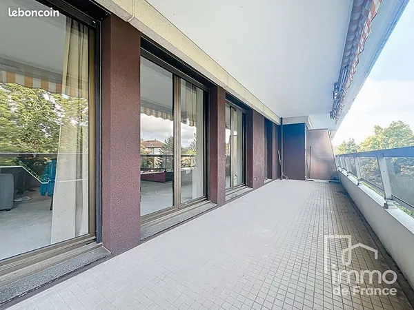 Appartement 4 pièces 121 m²