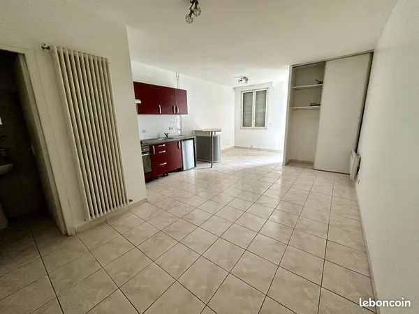 Studio 1 pièce 33 m²