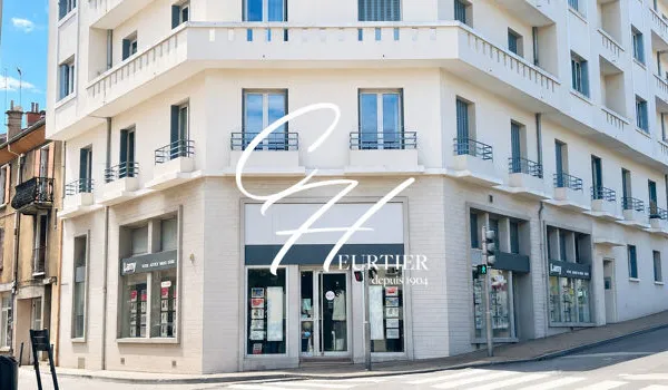 Local commercial 6 pièces 278 m²