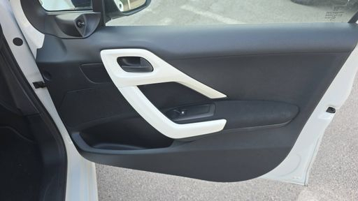 Peugeot 208 1.2 PureTech 68 - Like – 2018 – 128156 km – Essence – Boîte Manuelle — photo 43