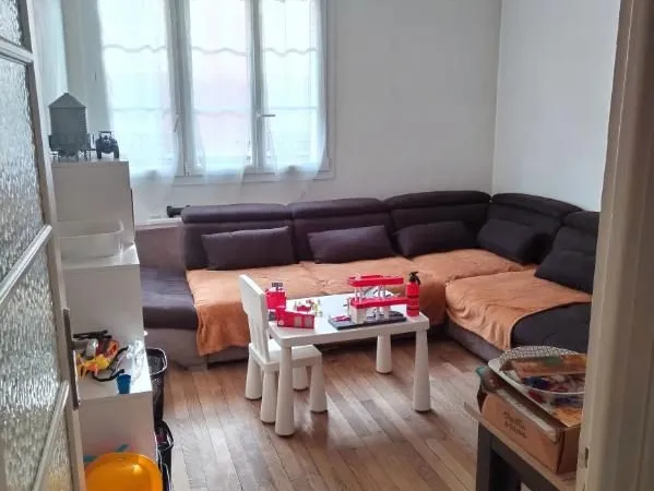 Soissons centre - Rue du Pot d'Etain - 3 pièces - 73 m2 - 730 CC