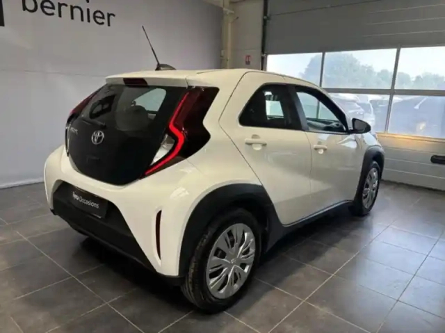 Toyota Aygo X 1.0 vvt-i 72ch dynamic my23 — photo 4
