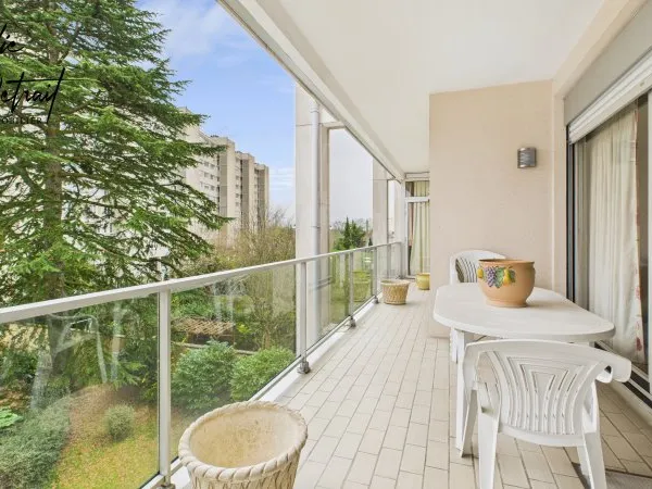 Appartement 6 pièces 166 m²