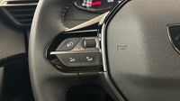 Peugeot 2008 1.2 PureTech 100ch S&S Active — photo 27