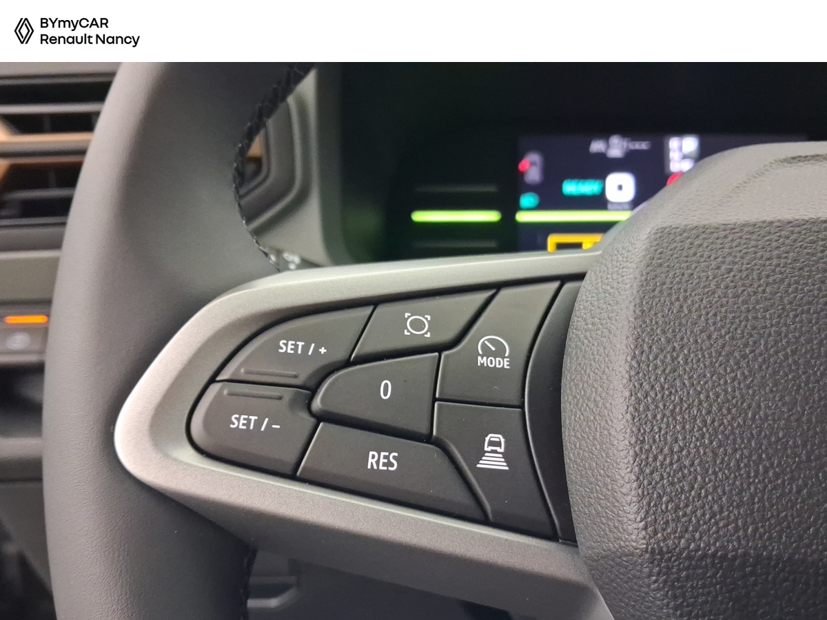 Dacia Duster Hybrid 155 — photo 18