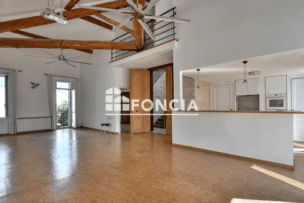 Maison 5 pièces 211 m²