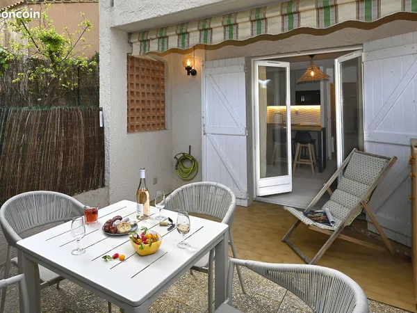 À vendre - Studio avec terrasse à 5 min d'une crique- Résidence paisible à Bandol (83)