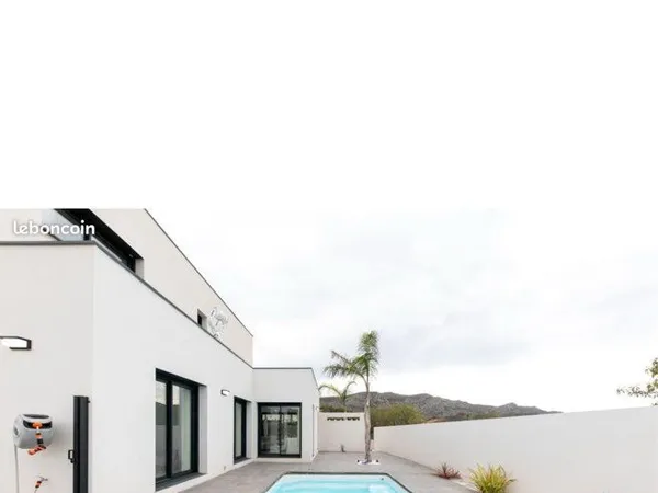 Magnifique villa toit plat piscine