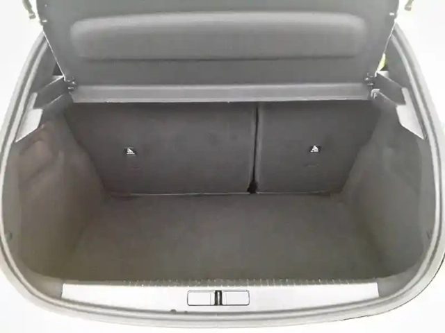 Peugeot 208 hybrid 100 e-dcs6 — photo 6