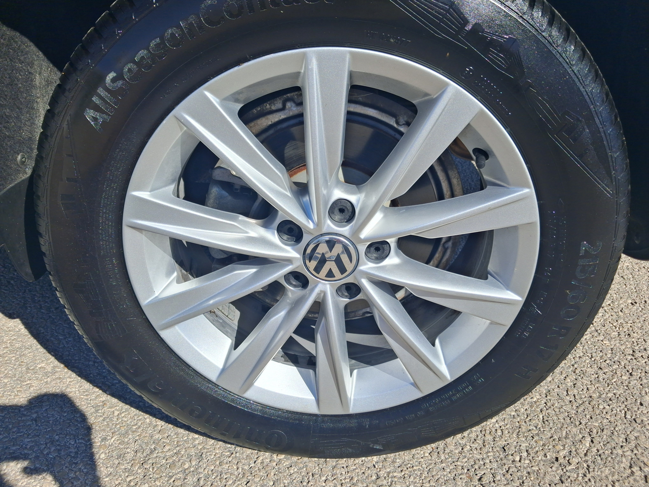 Volkswagen Tiguan 2.0 TDI 140 FAP BlueMotion Technology — photo 46