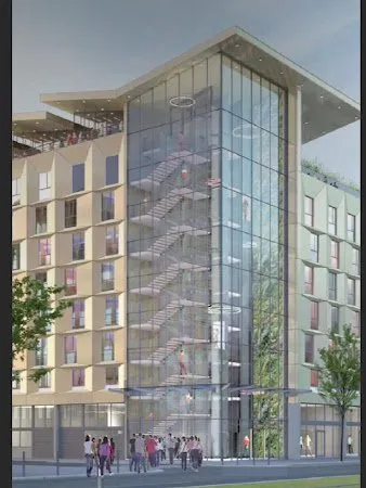 Commerce 12716 m²