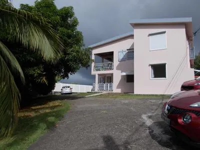 BEL APPT T4 SUR LES HAUTEURS DANS PETITE RESIDENCE