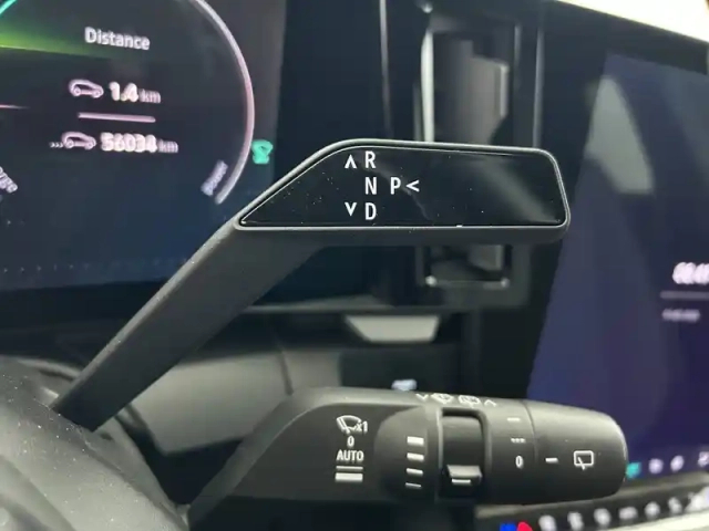 Renault Megane e-tech ev60 220 ch optimum charge — photo 39