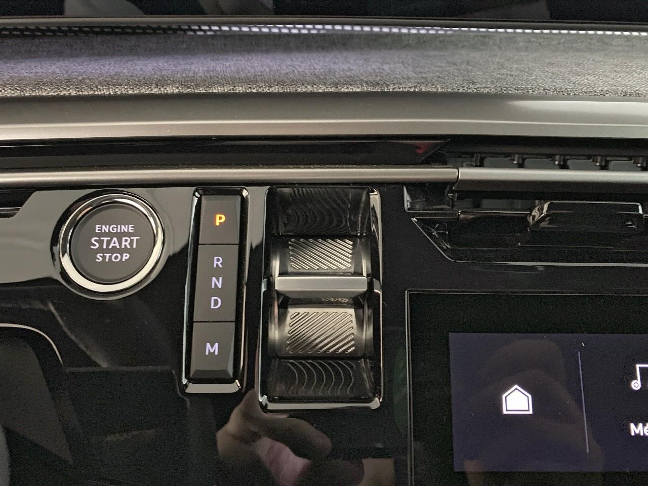 Peugeot 3008 hybrid 145 e-dcs6 gt — photo 15
