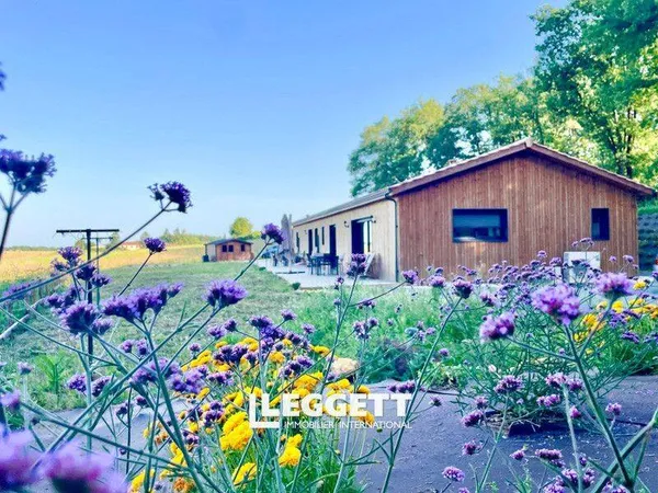 Maison de plain-pied 8 pièces 180 m²