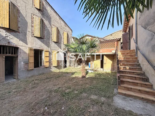 Ensemble immobilier à rénover au coeur de ville