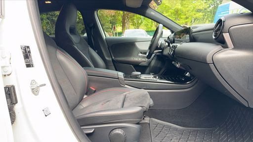 Mercedes Classe A 200 163 7G-DCT - AMG Line – 2021 – 33822 km – Essence – Boîte Automatique — photo 21