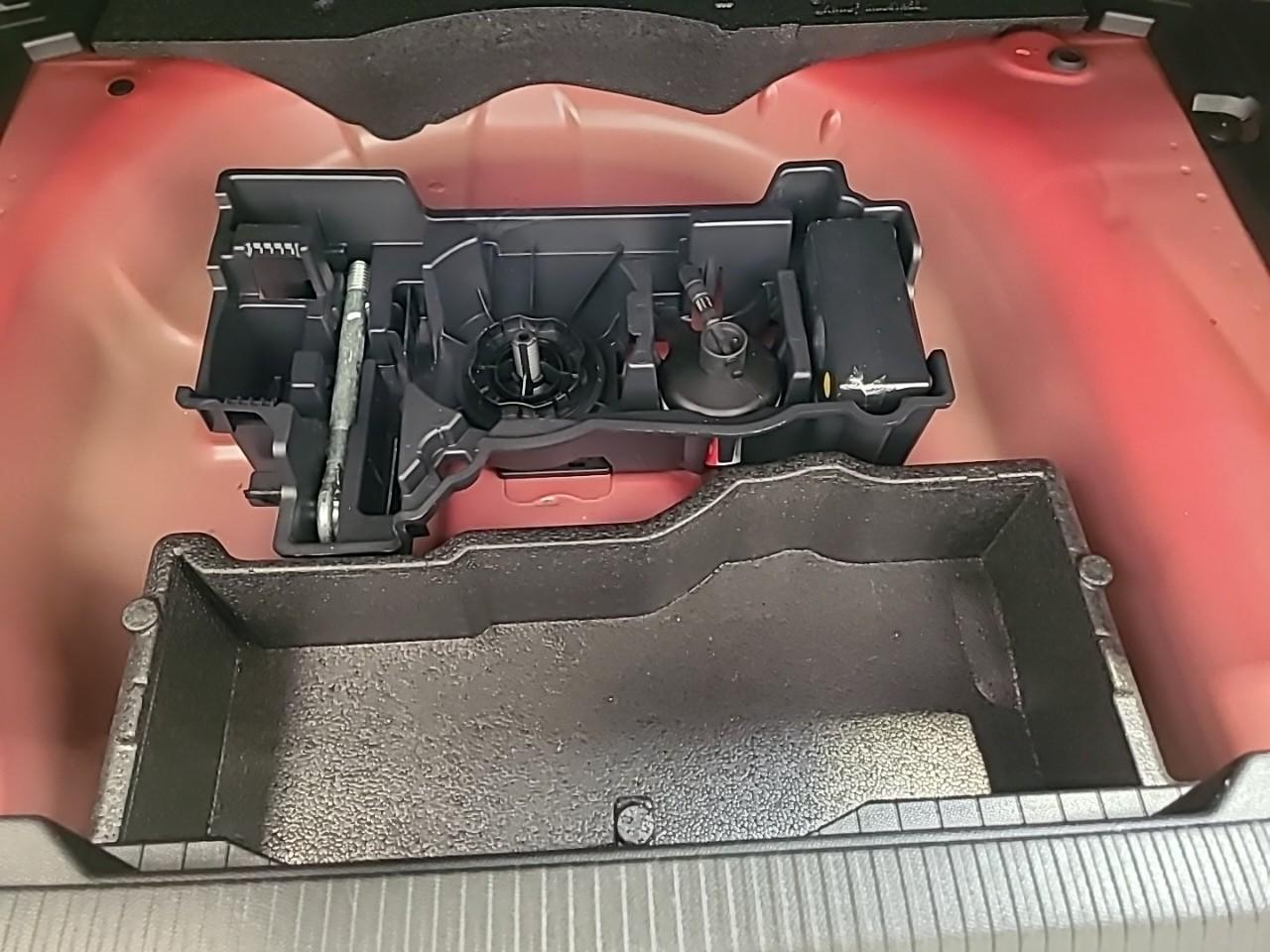 Peugeot 2008 puretech 130 s&s bvm6 allure pack — photo 25