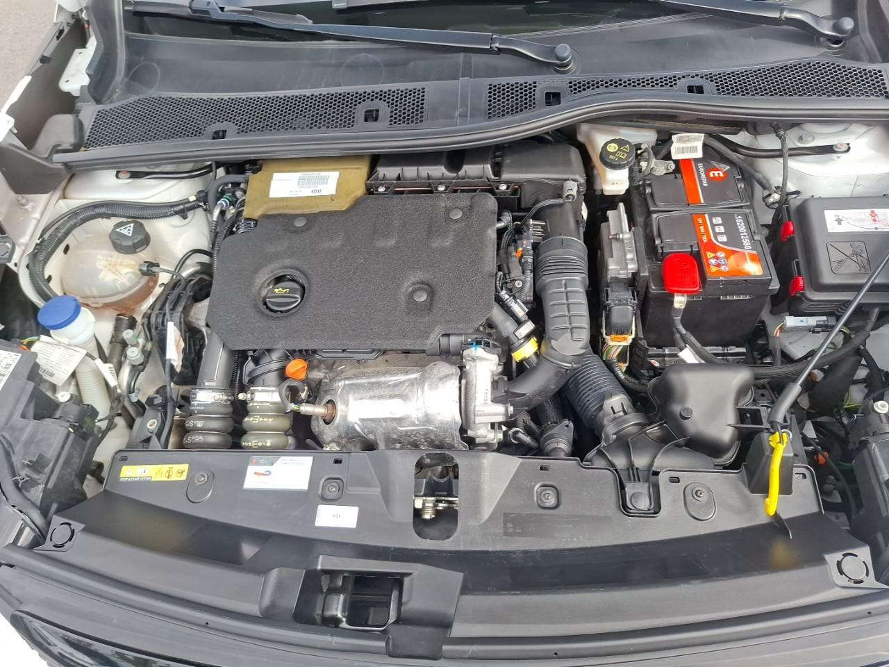 Peugeot 2008 1.5 bluehdi 100ch s&s allure — photo 12