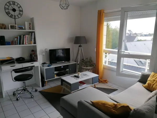 Loue T1 avec garage quartier UCO Angers