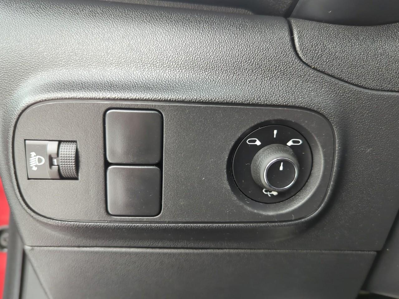 Citroën C3 bluehdi 100 bvm6 you — photo 21