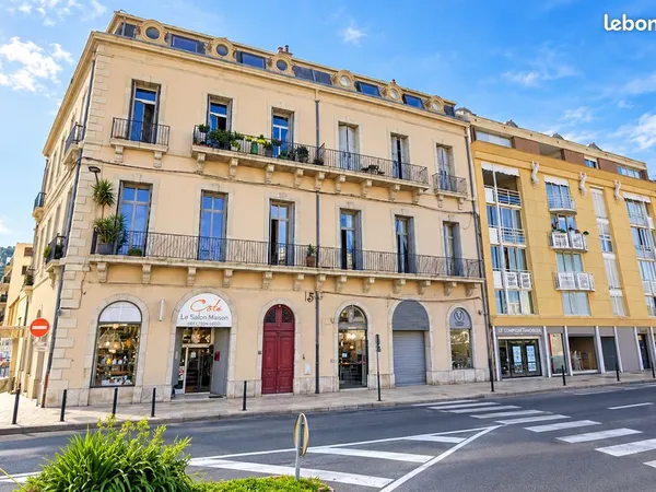Local Commercial/150m2- Sète, Quai de Bosc