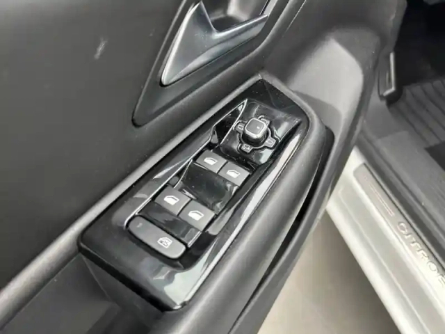 Citroën C5 x hybride rechargeable 225 s&amp;s e-eat8 — photo 78