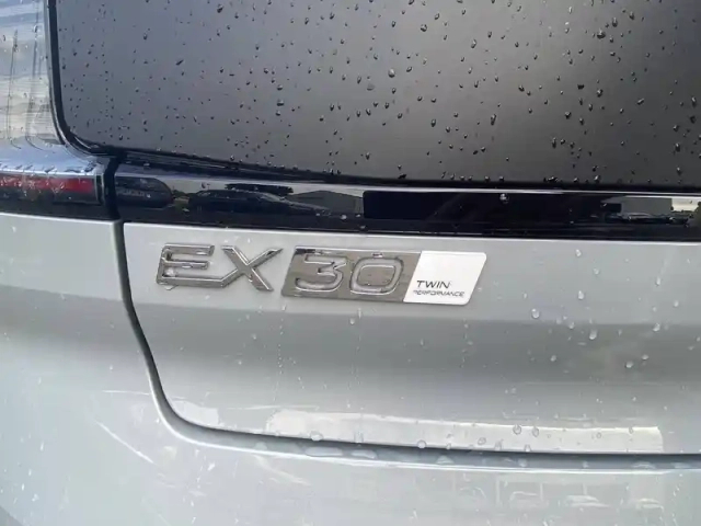 Volvo Ex30 cross country twin performance 428 ch 1edt — photo 9
