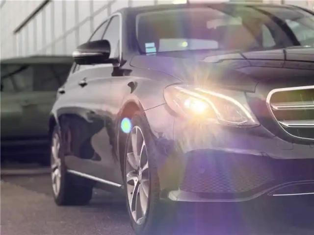 Mercedes Classe E 200 d 9g-tronic — photo 28