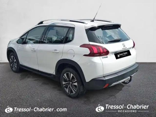 Peugeot 2008 puretech 130ch s&amp;s bvm6 allure — photo 19