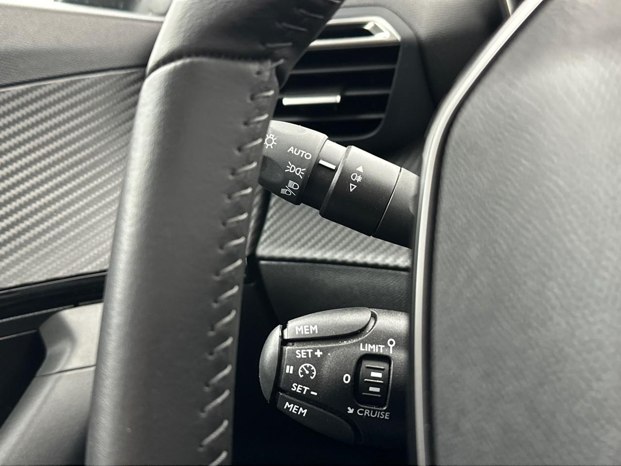 Peugeot 2008 100 s&s bvm6 style — photo 19