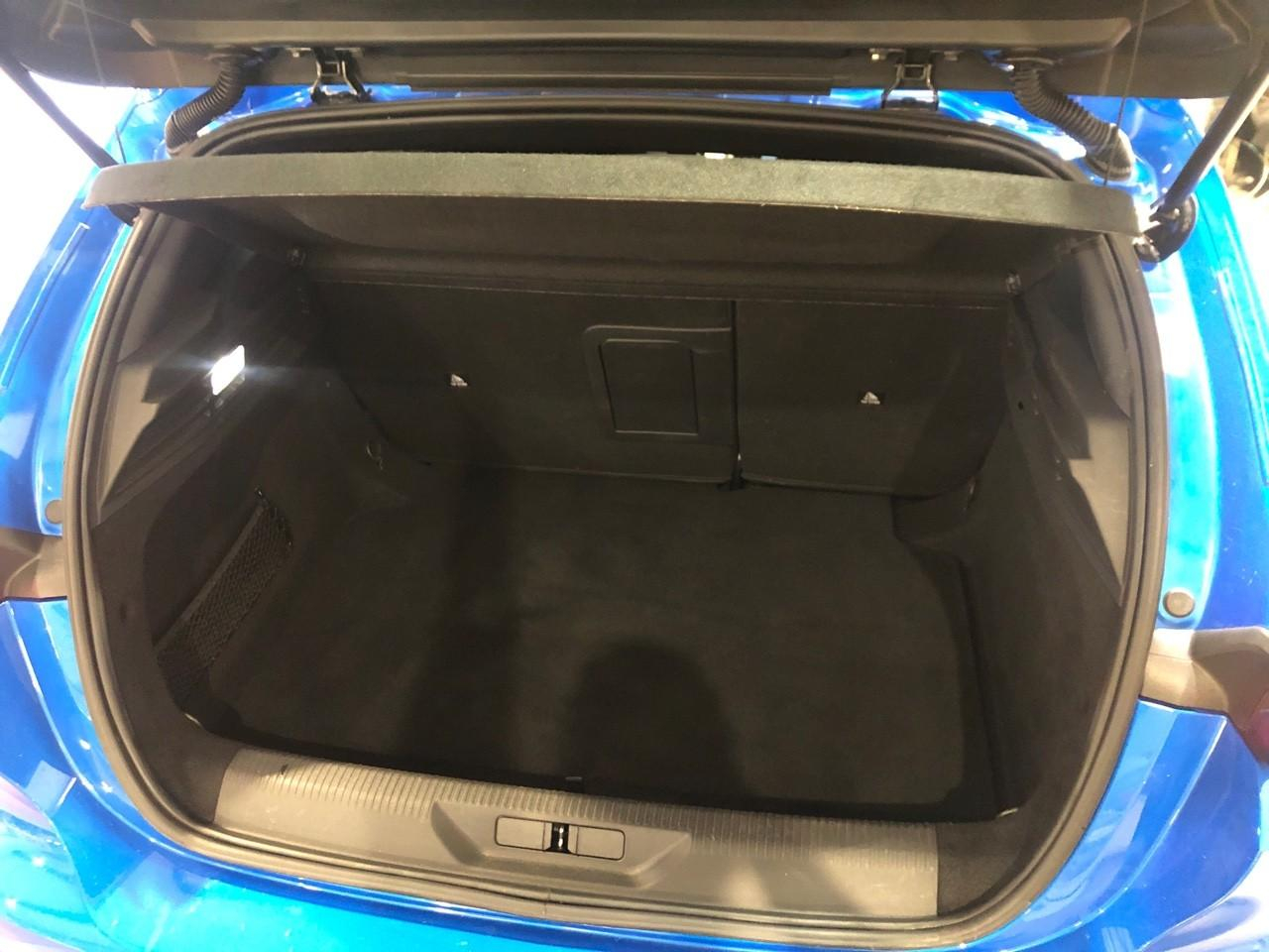 Peugeot 308 puretech 130ch s&s eat8 gt — photo 6