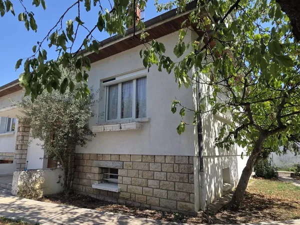 Vends maison - 137 m² - 7 pièces, 5 chambres - Dijon 21000
