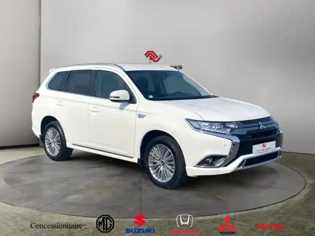 Mitsubishi Outlander phev twin motor intense 4wd — photo 7