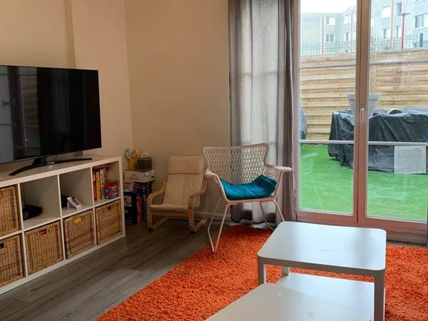 Duplex 60 m² - 2 chambres - Jardin 40 m² - Parking - Proche A13