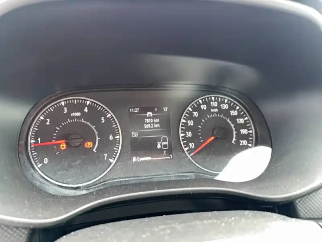 Dacia Sandero eco-g 100 — photo 17