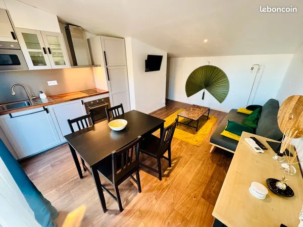 📍 Appartement T2 meublé 40 m² - Indépendant - Terrasse & parking - Charges comprises