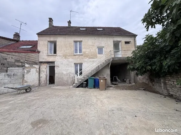 Appartement 7 pièces 210 m²