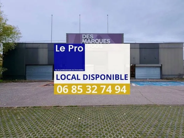 Local commercial 2393 m²