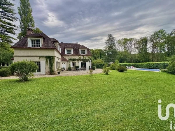 Maison 6 pièces 214 m²