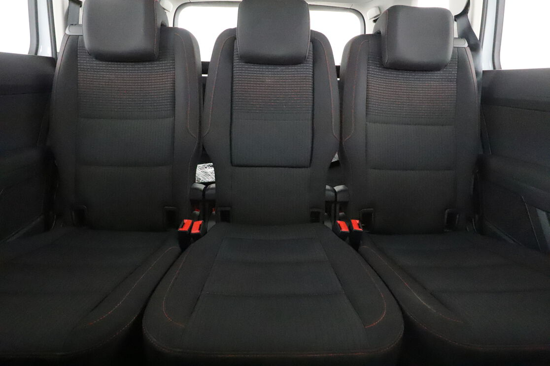 Volkswagen Touran 1.6 TDI BlueMotion Tech Sound — photo 14
