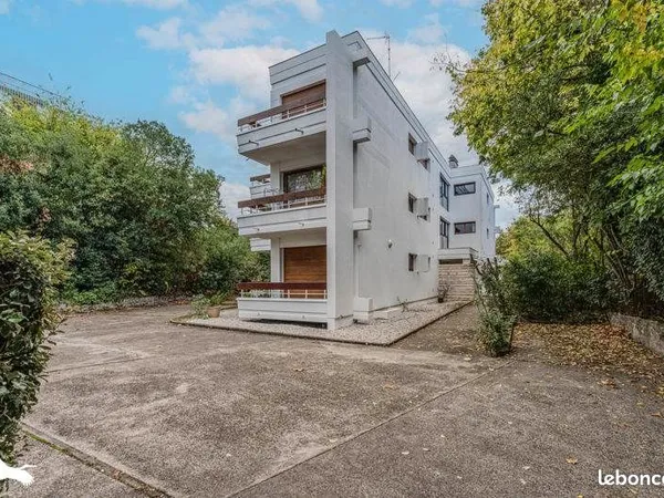Studio 1 pièce 26 m²