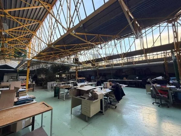 Local d'activité 1500 m²