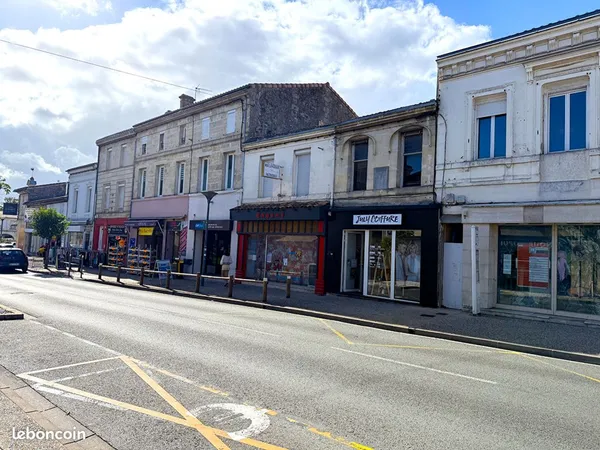 Local commercial 56 m² SAINT LOUBES