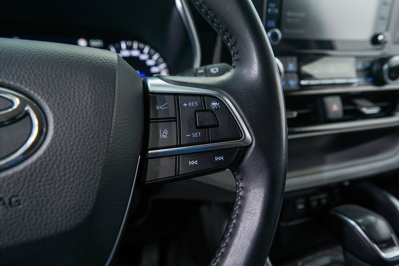 Toyota HIGHLANDER — photo 20