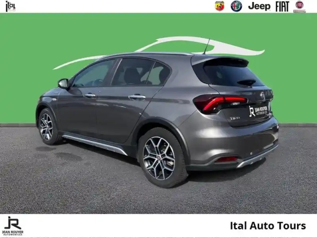 Fiat Tipo cross 1.6 jtd 130ch s/s plus/cross plus my22 — photo 7