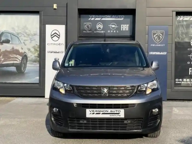 Peugeot Partner iii hdi 130 eat8 s&amp;s 950kg long asphalt — photo 19