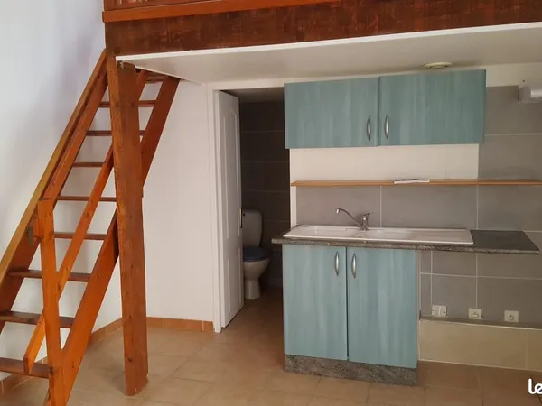 Studio mezzanine sur Marsillargues