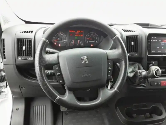 Peugeot Boxer fourgon tole 3.0 t l2h2 bluehdi 120 s&amp;s bvm6 — photo 9